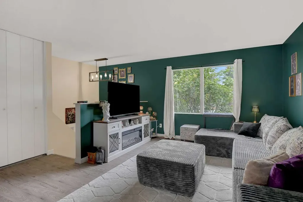 9631 85 Avenue Grande Prairie AB T8V 3K4