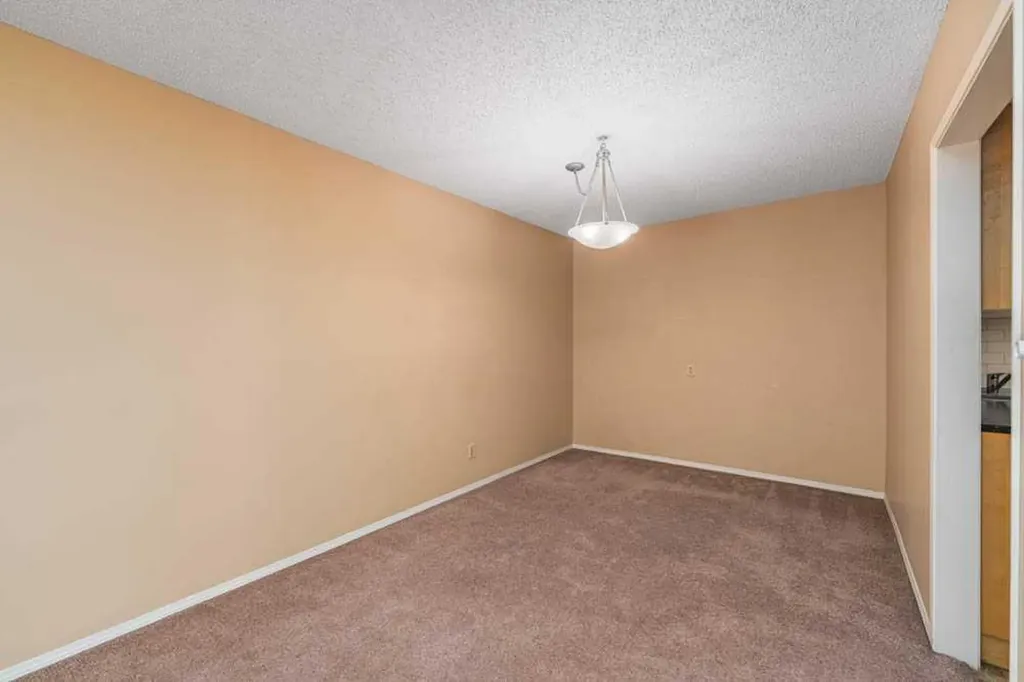 3730 50 Street NW Calgary AB T3A 2V9