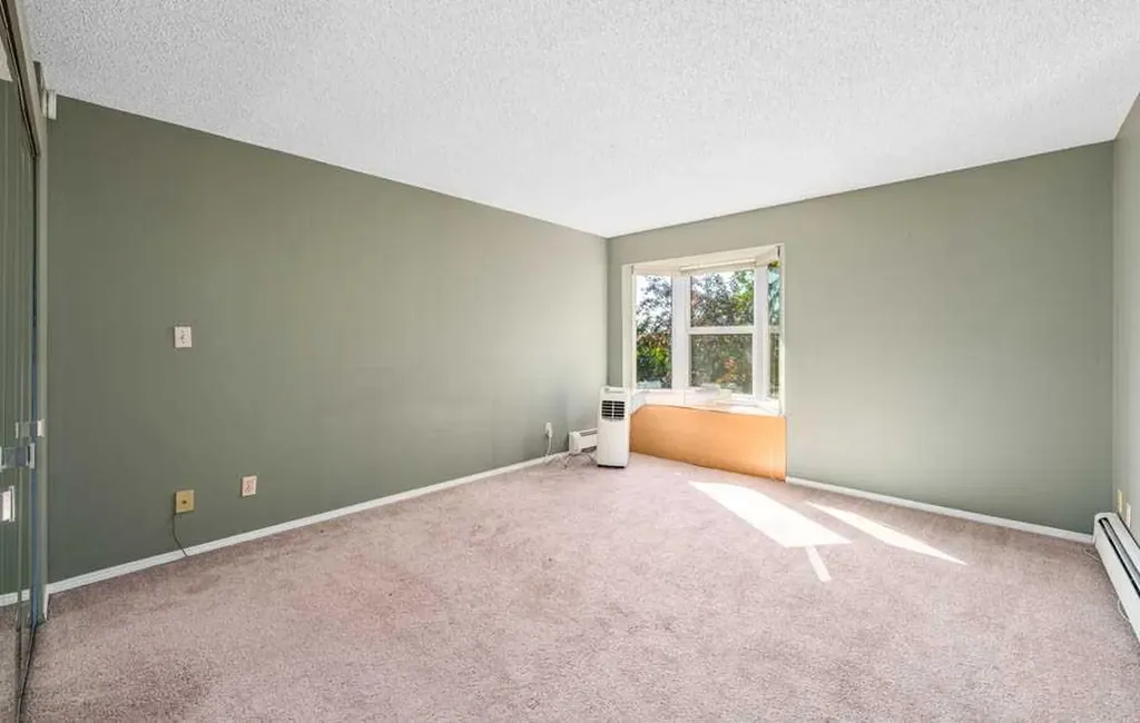 3730 50 Street NW Calgary AB T3A 2V9