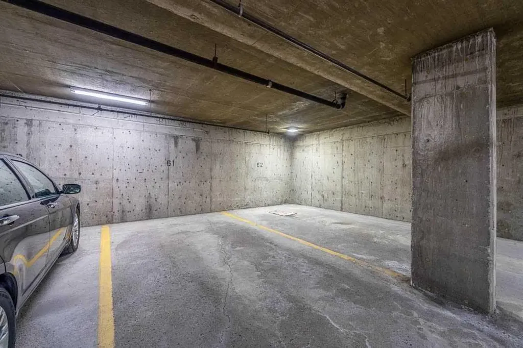 3730 50 Street NW Calgary AB T3A 2V9