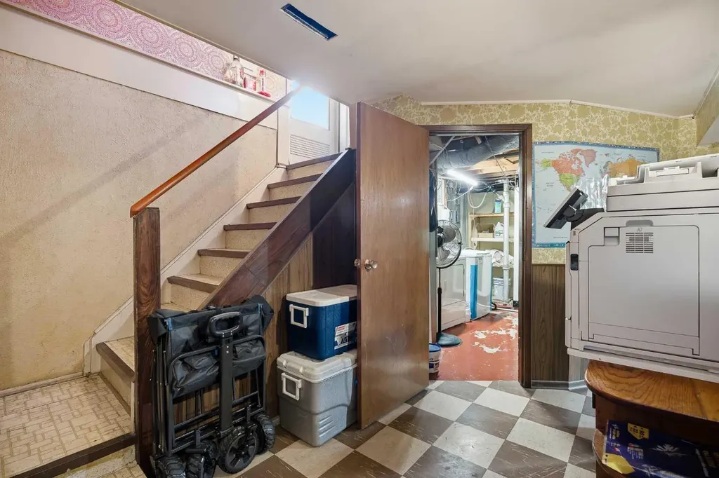 9020 Fairmount Drive SE Calgary AB T2H 0Z5