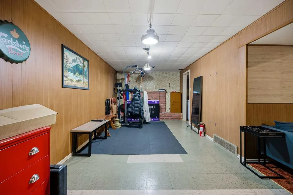 9020 Fairmount Drive SE Calgary AB T2H 0Z5