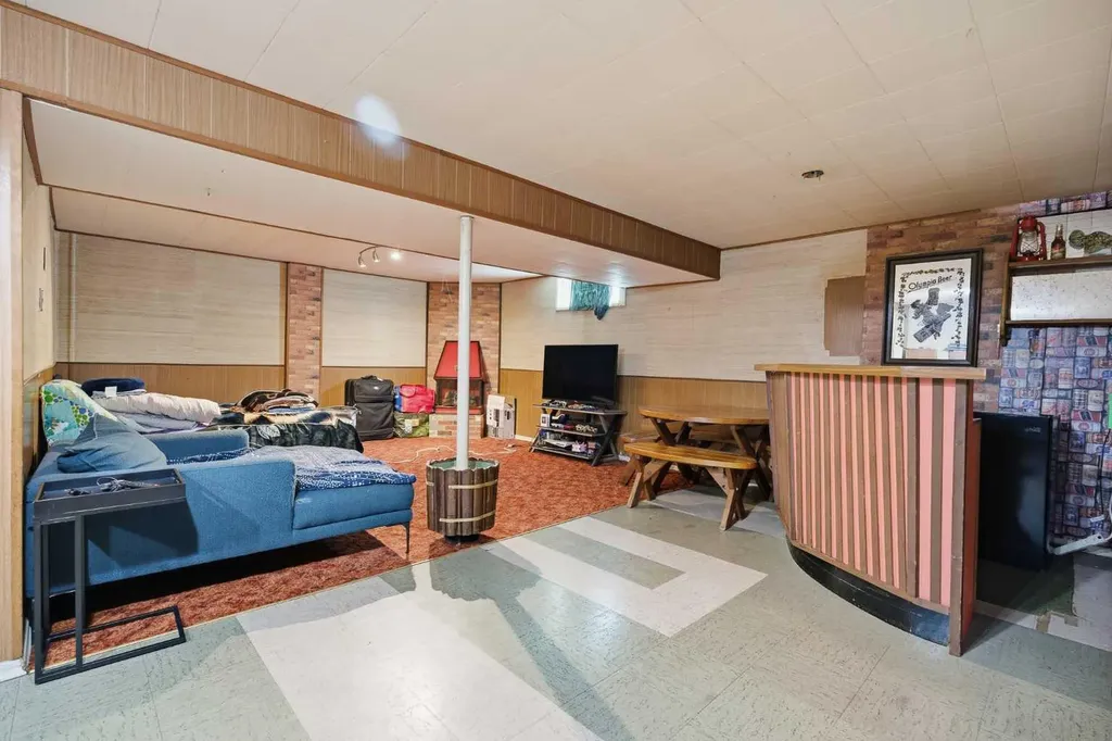 9020 Fairmount Drive SE Calgary AB T2H 0Z5