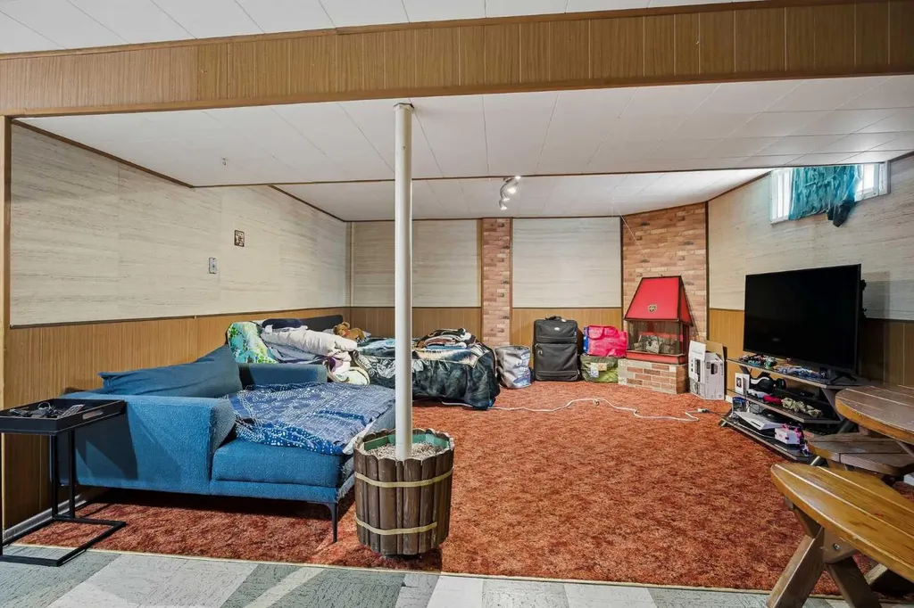 9020 Fairmount Drive SE Calgary AB T2H 0Z5
