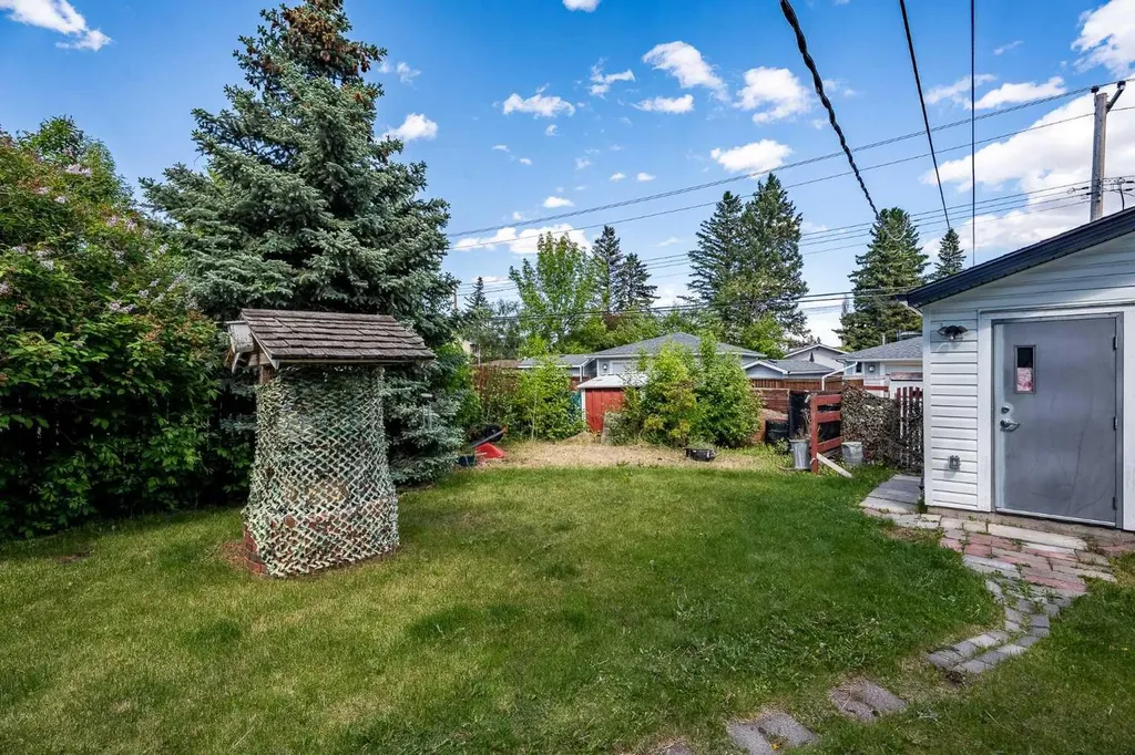 9020 Fairmount Drive SE Calgary AB T2H 0Z5