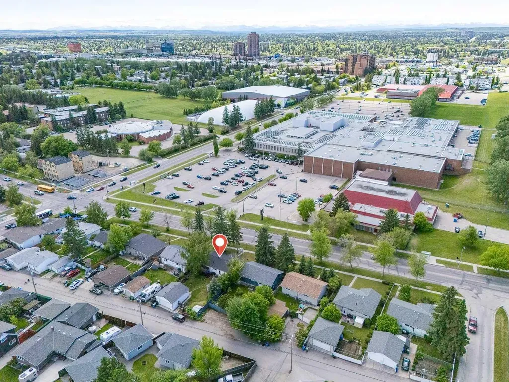 9020 Fairmount Drive SE Calgary AB T2H 0Z5