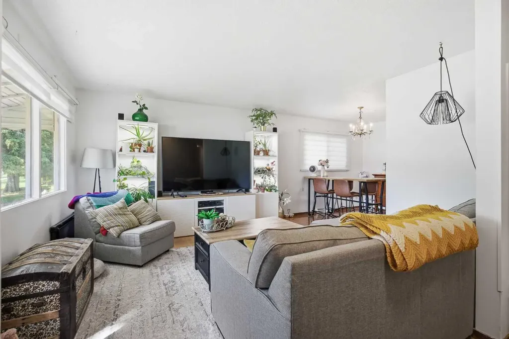 9020 Fairmount Drive SE Calgary AB T2H 0Z5