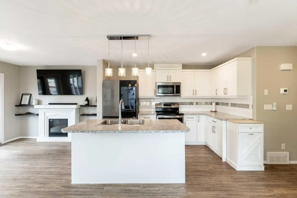 2314 19 Avenue Bowden AB T0M 0K0