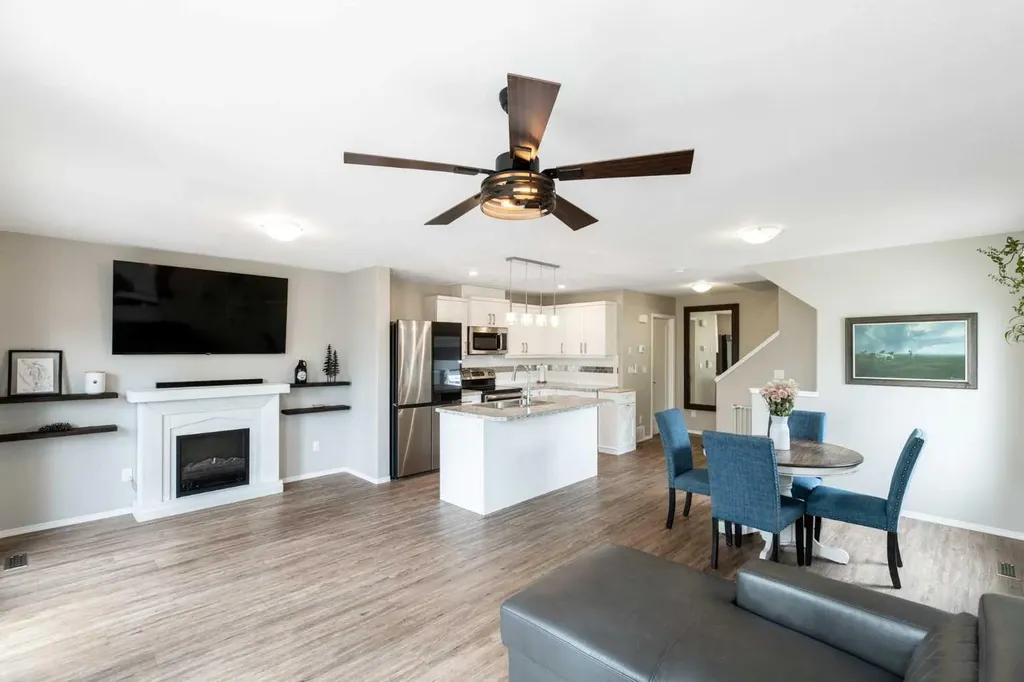2314 19 Avenue Bowden AB T0M 0K0