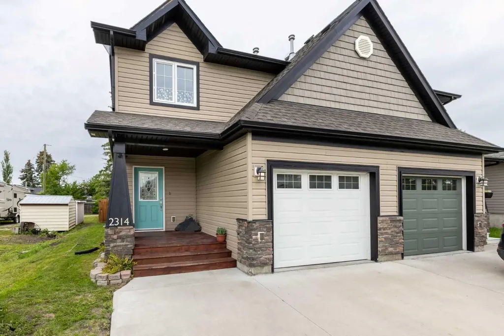 2314 19 Avenue Bowden AB T0M 0K0