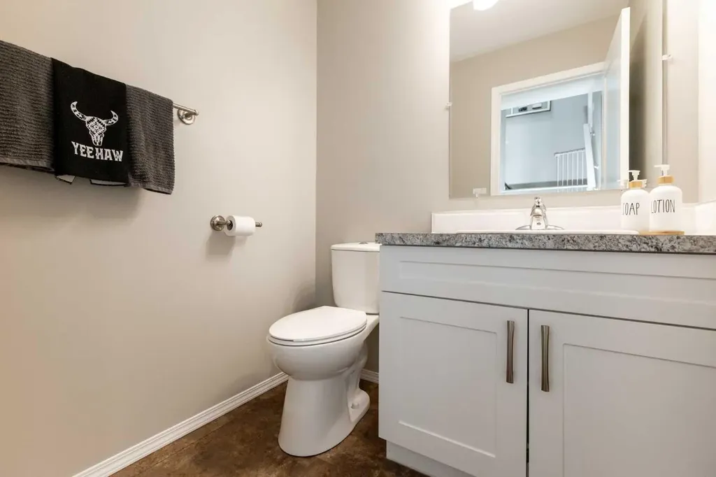 2314 19 Avenue Bowden AB T0M 0K0
