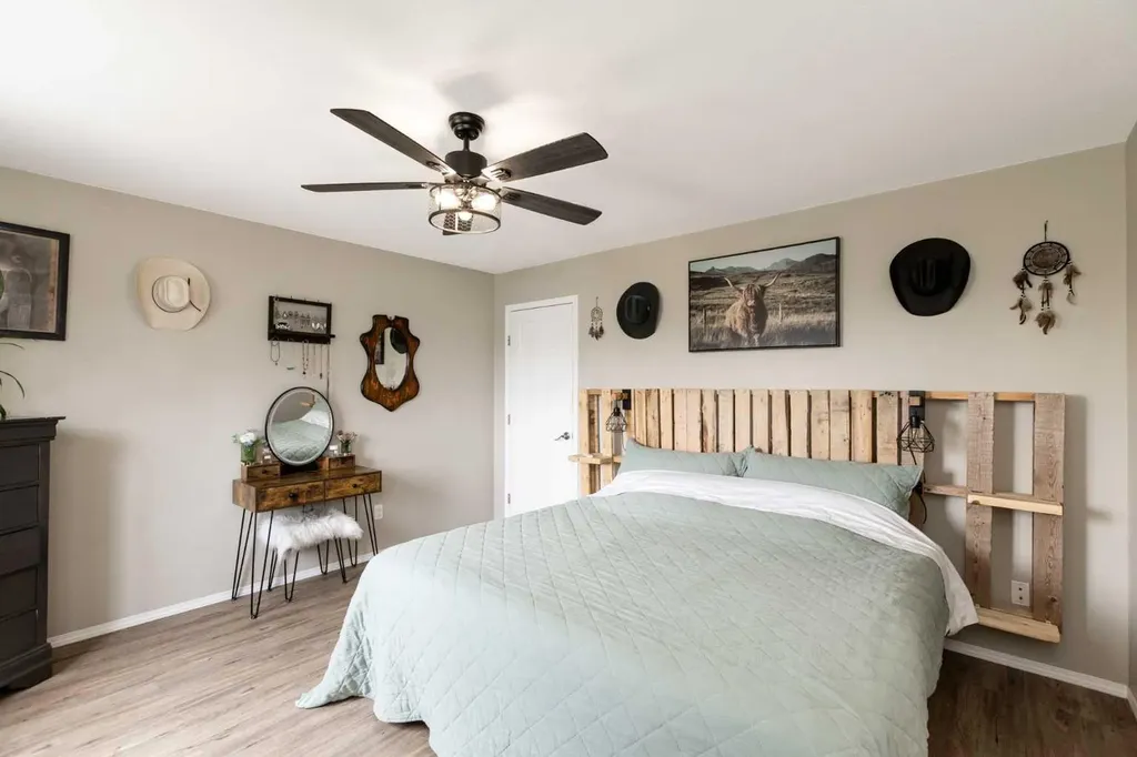 2314 19 Avenue Bowden AB T0M 0K0