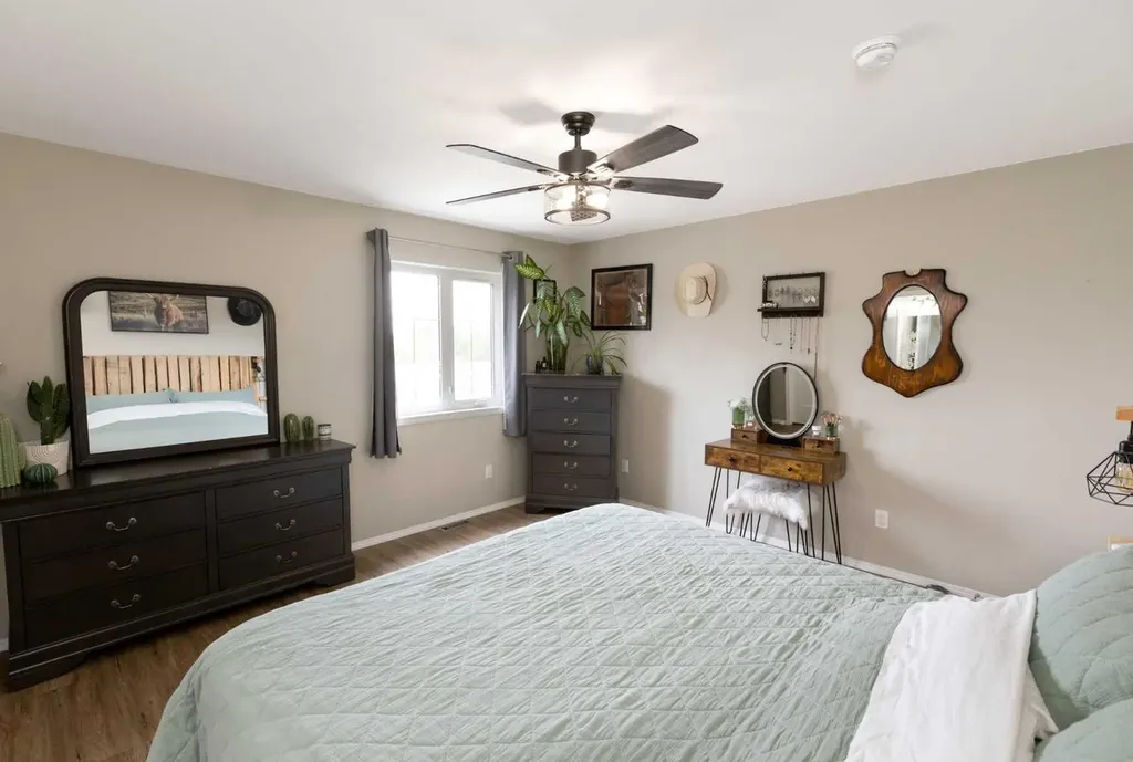 2314 19 Avenue Bowden AB T0M 0K0