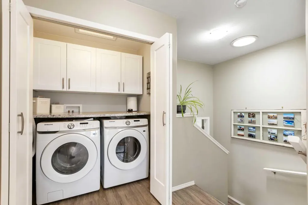2314 19 Avenue Bowden AB T0M 0K0