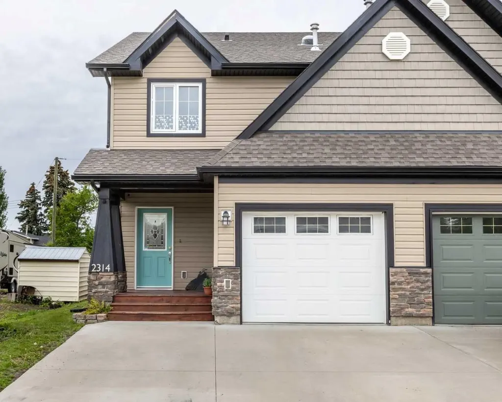 2314 19 Avenue Bowden AB T0M 0K0