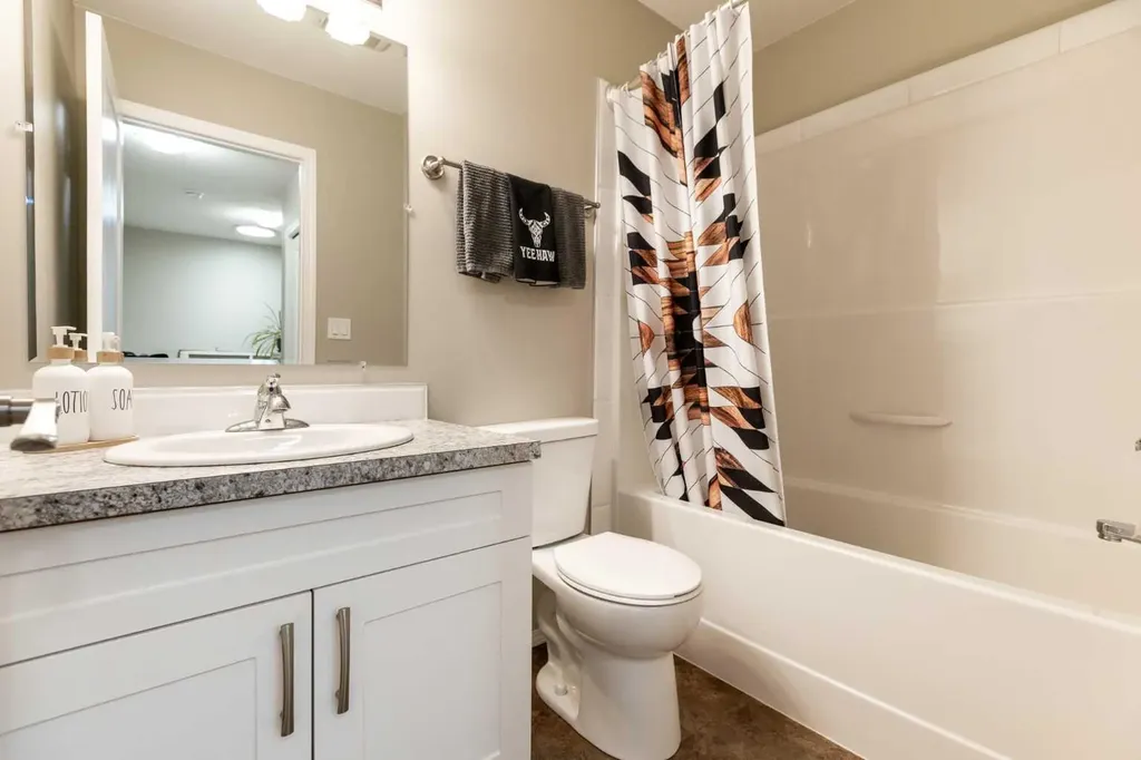 2314 19 Avenue Bowden AB T0M 0K0