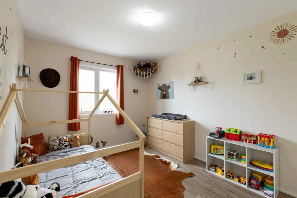 2314 19 Avenue Bowden AB T0M 0K0
