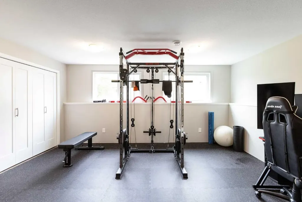 2314 19 Avenue Bowden AB T0M 0K0