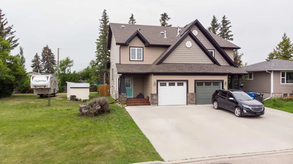 2314 19 Avenue Bowden AB T0M 0K0