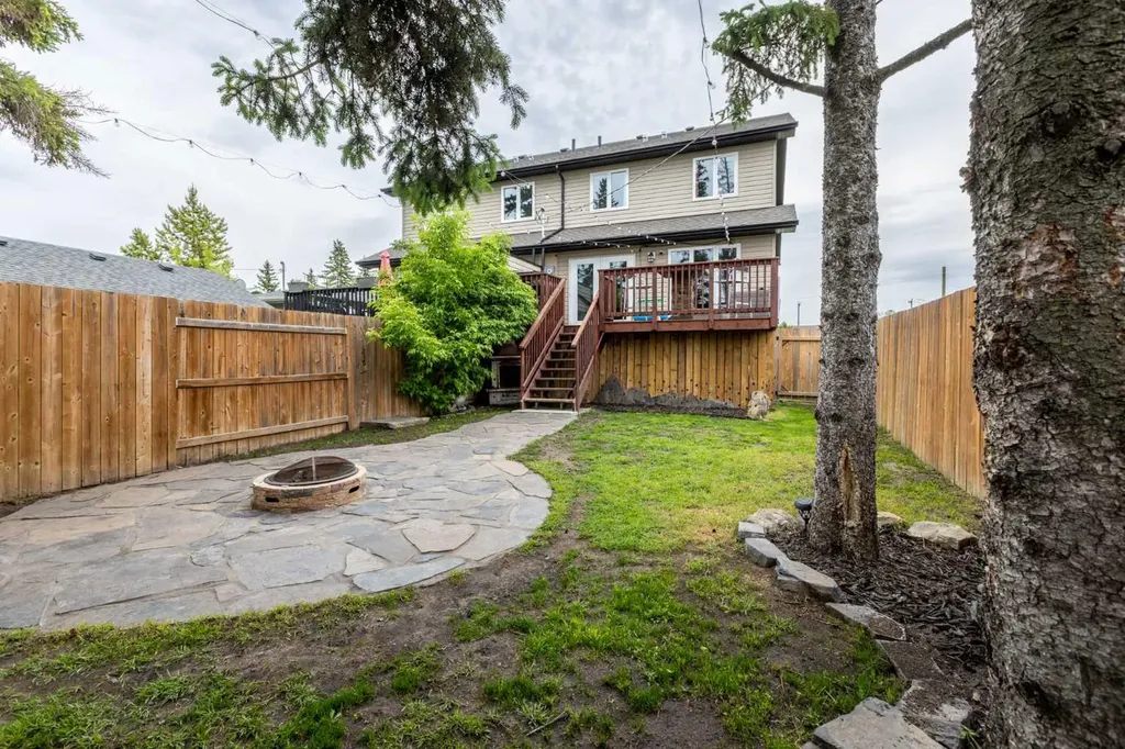 2314 19 Avenue Bowden AB T0M 0K0
