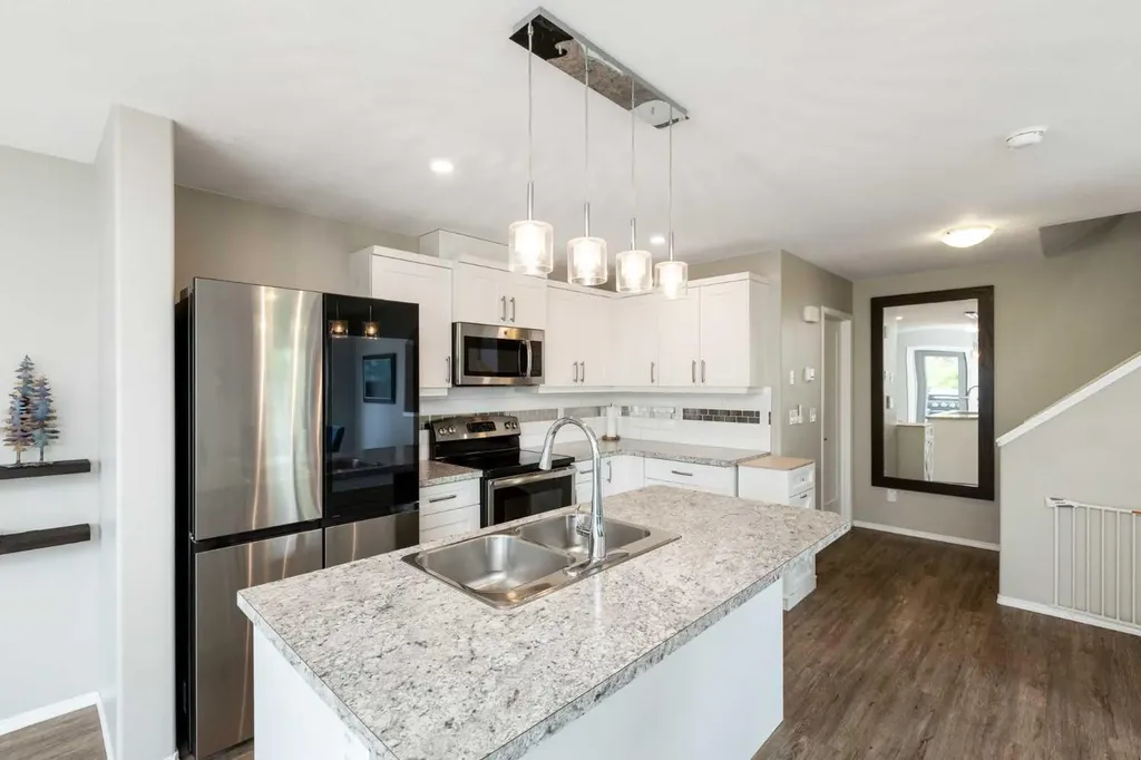 2314 19 Avenue Bowden AB T0M 0K0