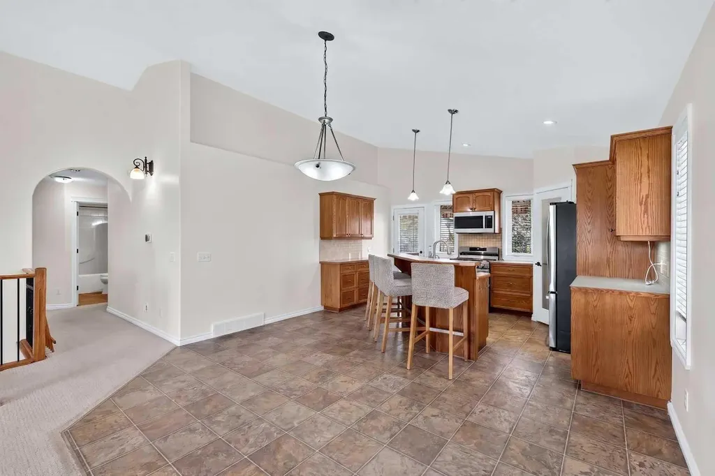 219 Hillcrest Boulevard Strathmore AB T1P 1Z6