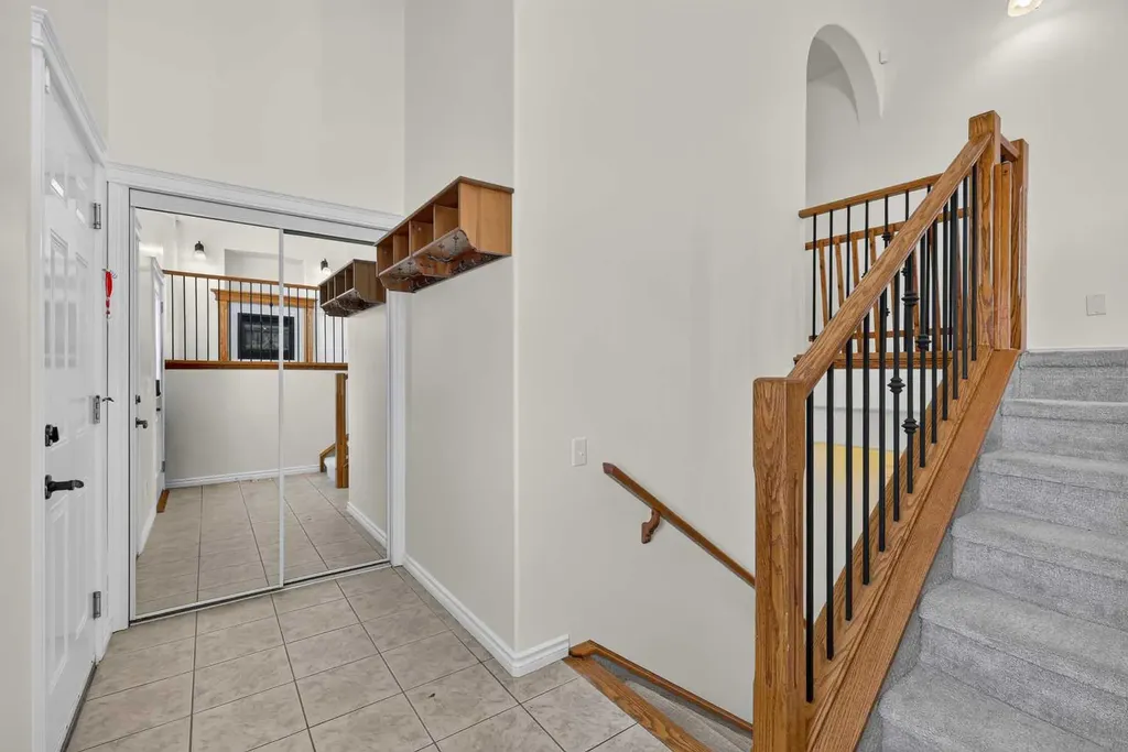 219 Hillcrest Boulevard Strathmore AB T1P 1Z6