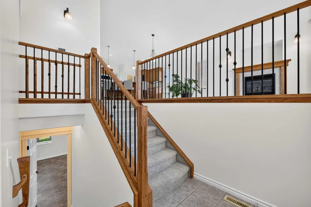 219 Hillcrest Boulevard Strathmore AB T1P 1Z6