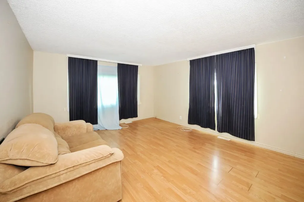 121 Alberta Street Kingman AB T0B2M0