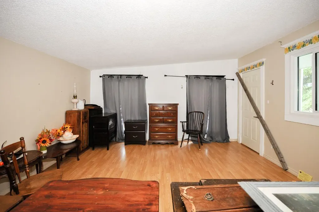121 Alberta Street Kingman AB T0B2M0