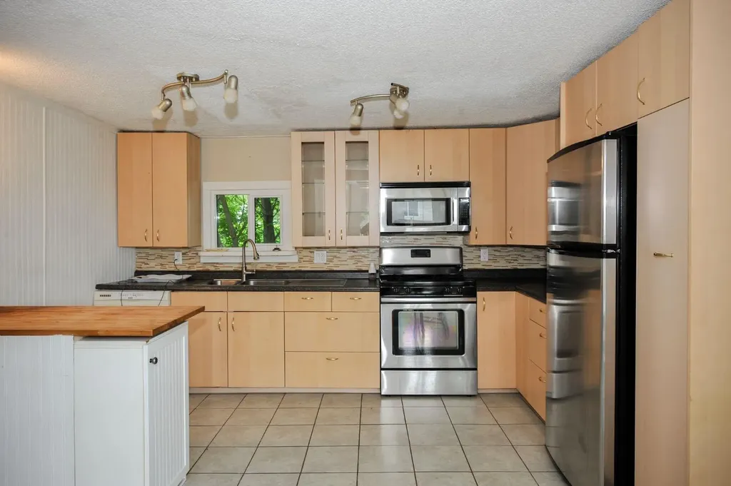 121 Alberta Street Kingman AB T0B2M0