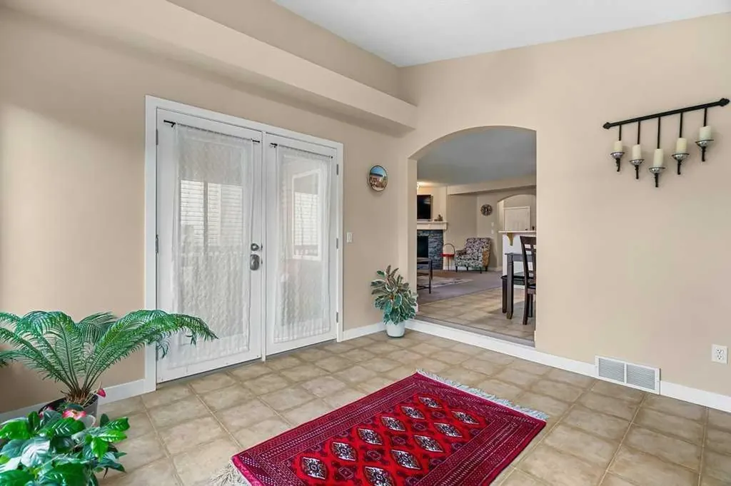 140 Panamount Circle NW Calgary AB T3K 0C6