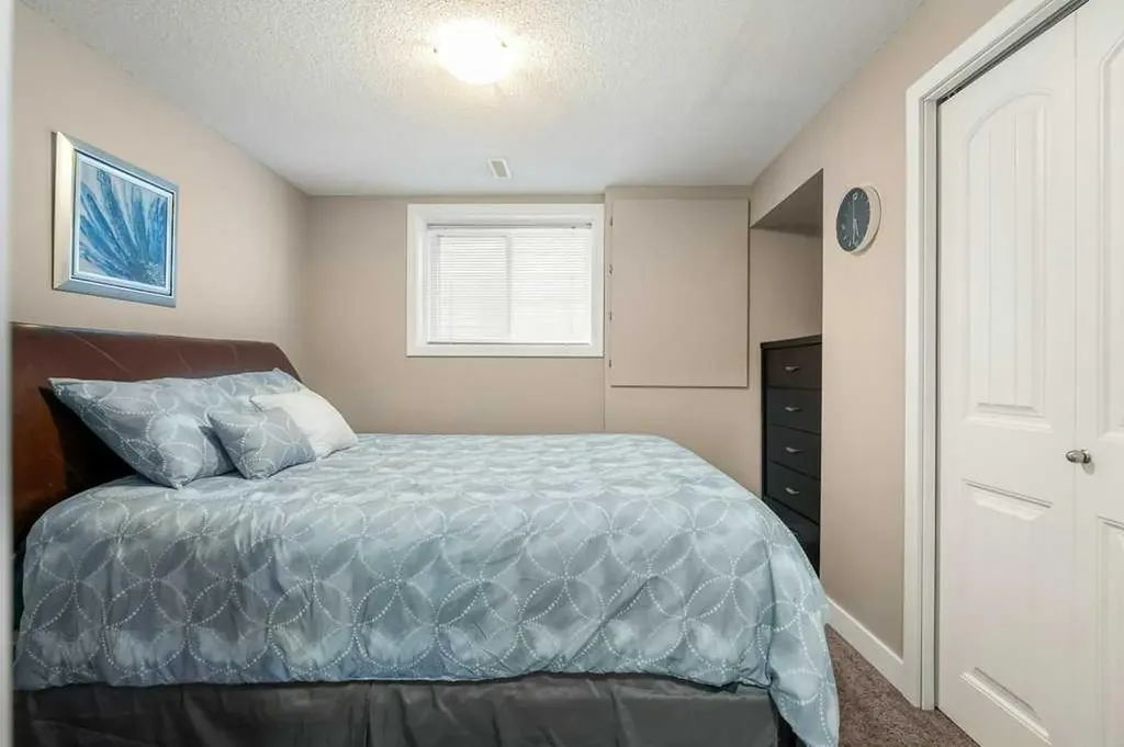 140 Panamount Circle NW Calgary AB T3K 0C6