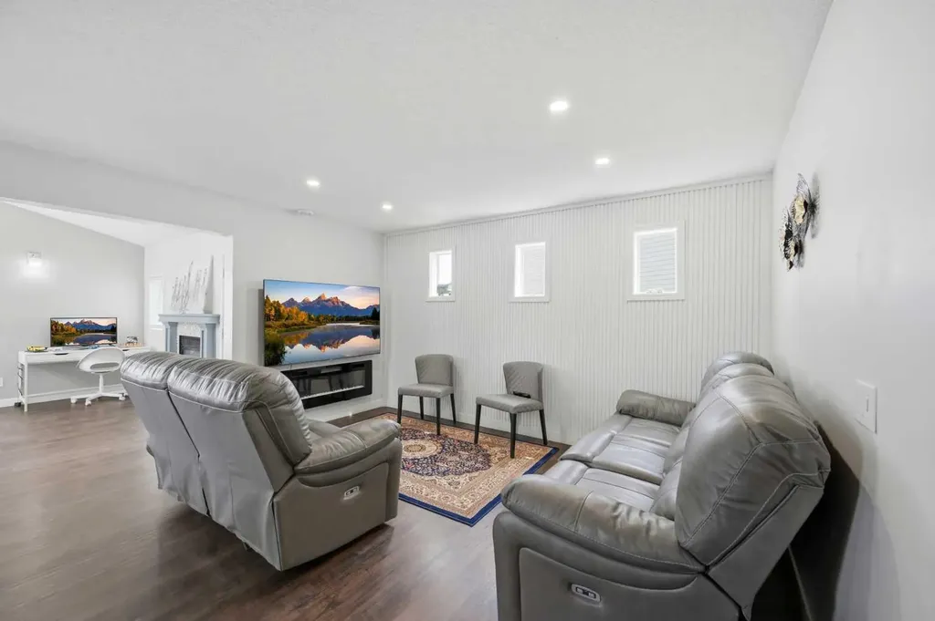 46 Citadel Meadow Crescent NW Calgary AB T3G 4Z1