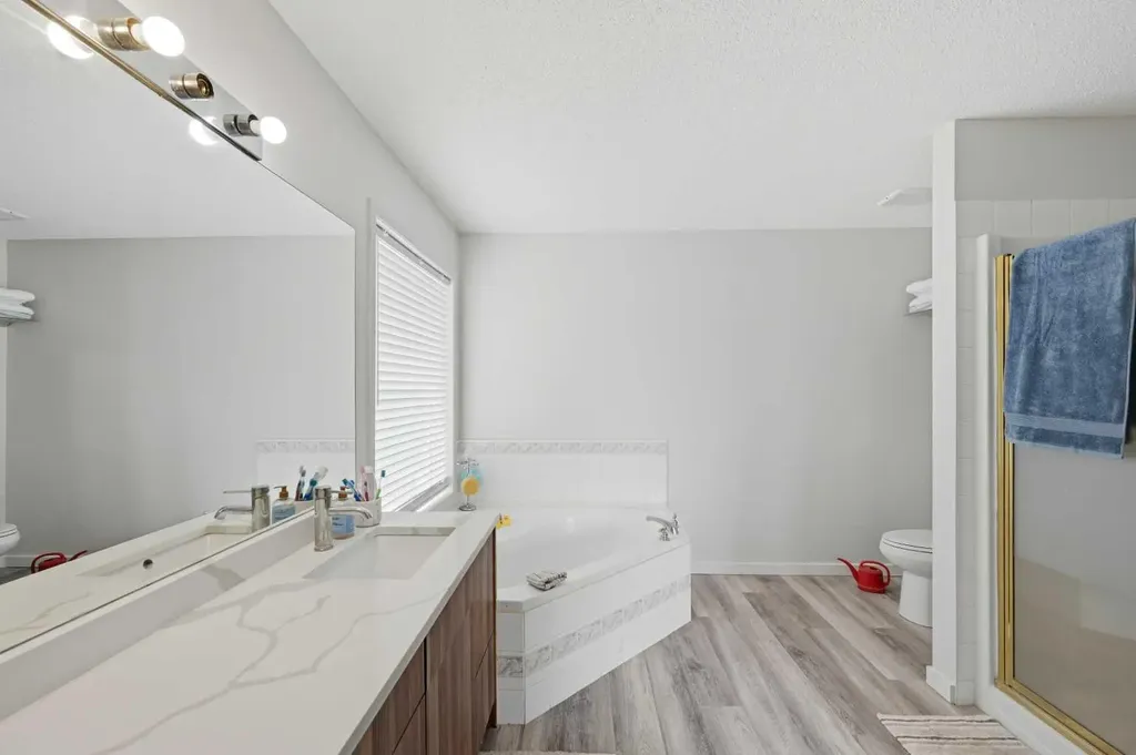 46 Citadel Meadow Crescent NW Calgary AB T3G 4Z1