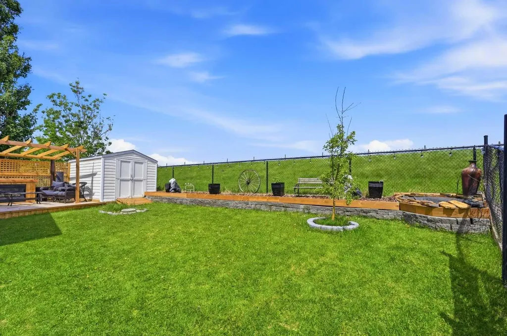46 Citadel Meadow Crescent NW Calgary AB T3G 4Z1