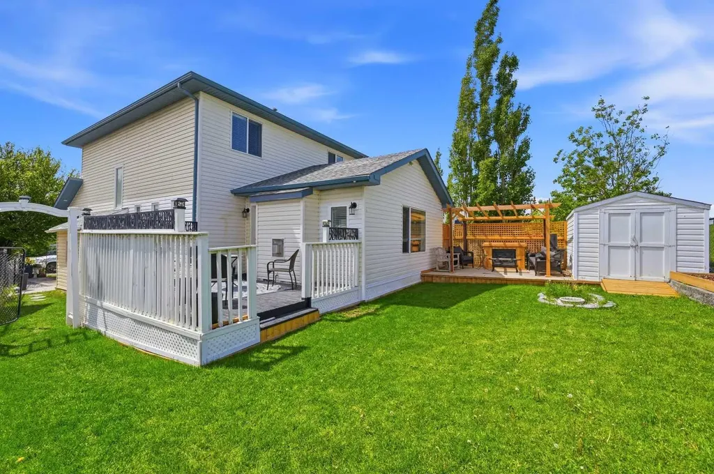 46 Citadel Meadow Crescent NW Calgary AB T3G 4Z1