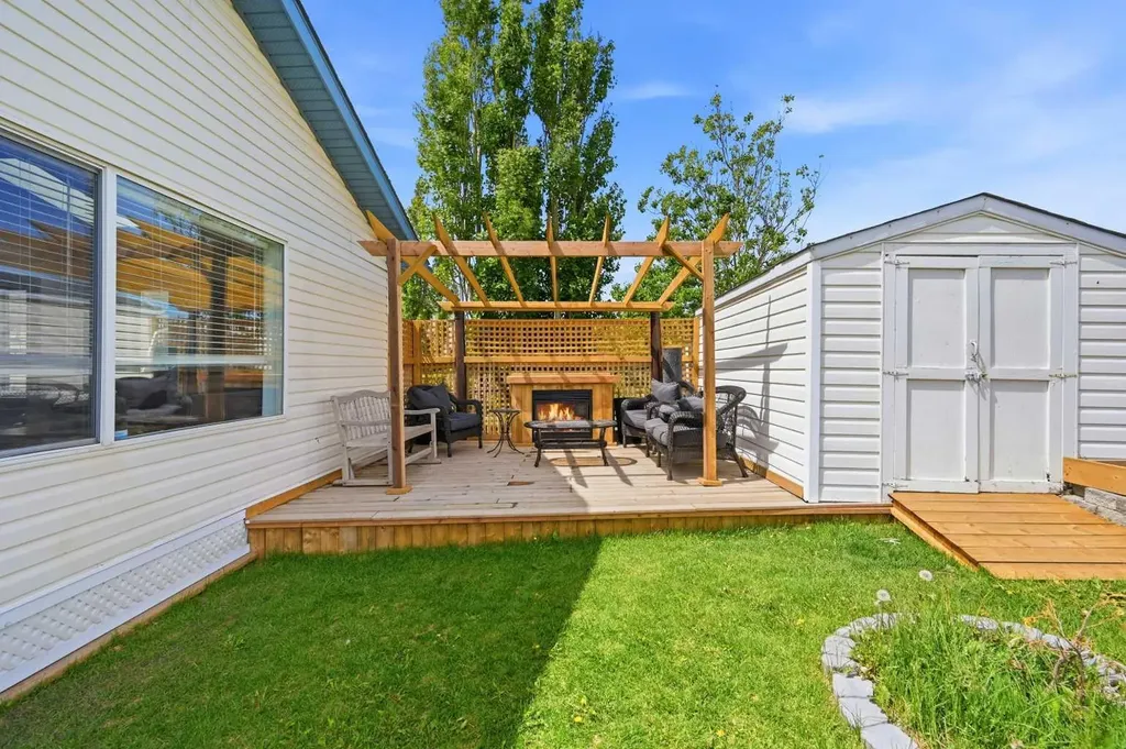 46 Citadel Meadow Crescent NW Calgary AB T3G 4Z1
