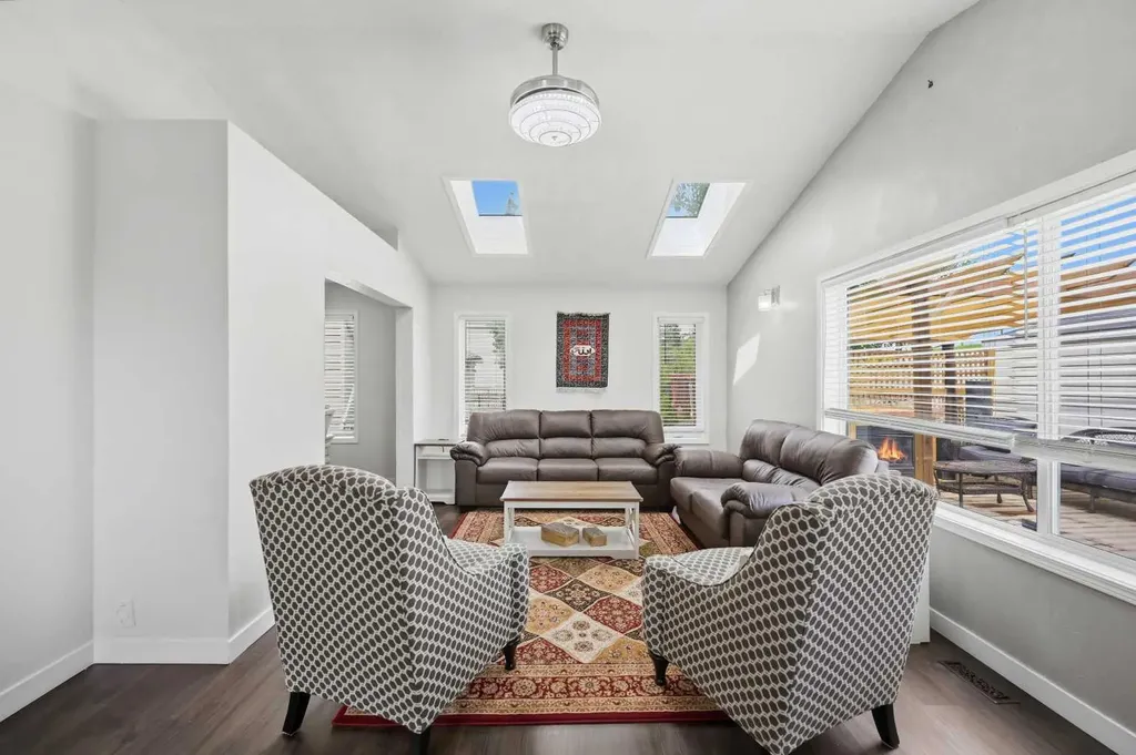 46 Citadel Meadow Crescent NW Calgary AB T3G 4Z1