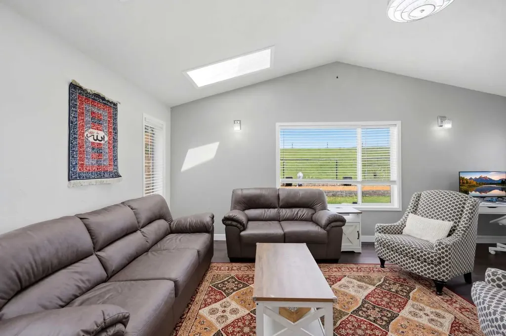 46 Citadel Meadow Crescent NW Calgary AB T3G 4Z1