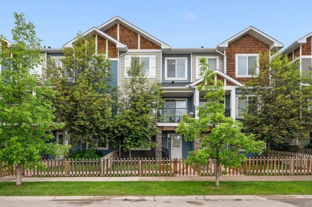 2802 Kings Heights Gate SE Airdrie AB T4A 0T3