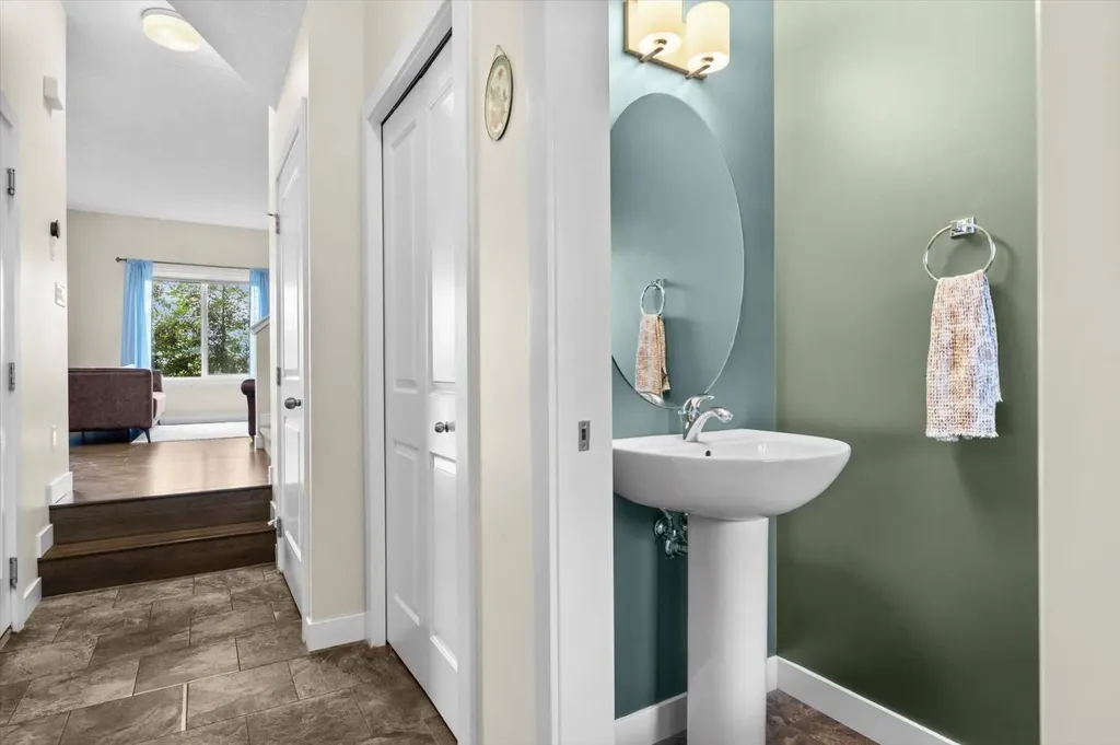 2802 Kings Heights Gate SE Airdrie AB T4A 0T3
