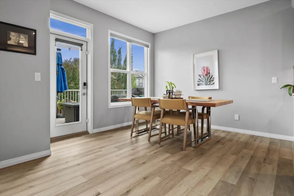 58 Crestbrook Drive SW Calgary AB T3B 6G4
