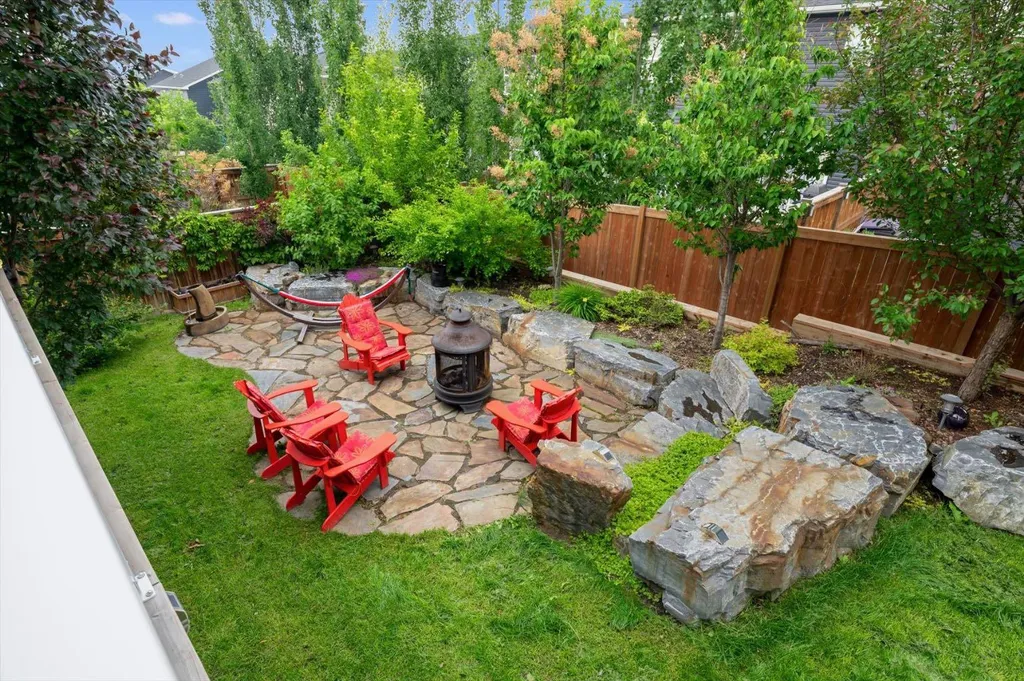 58 Crestbrook Drive SW Calgary AB T3B 6G4