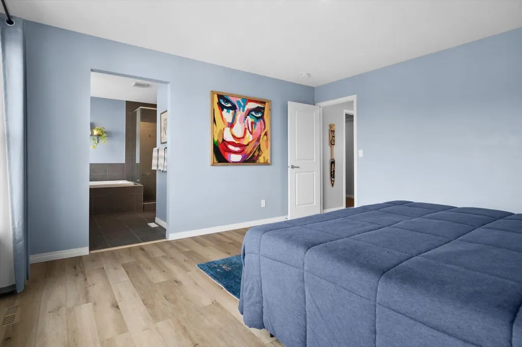 58 Crestbrook Drive SW Calgary AB T3B 6G4