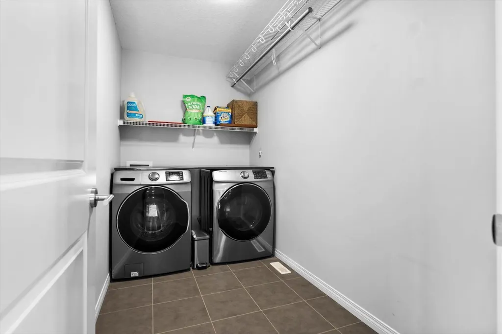 58 Crestbrook Drive SW Calgary AB T3B 6G4