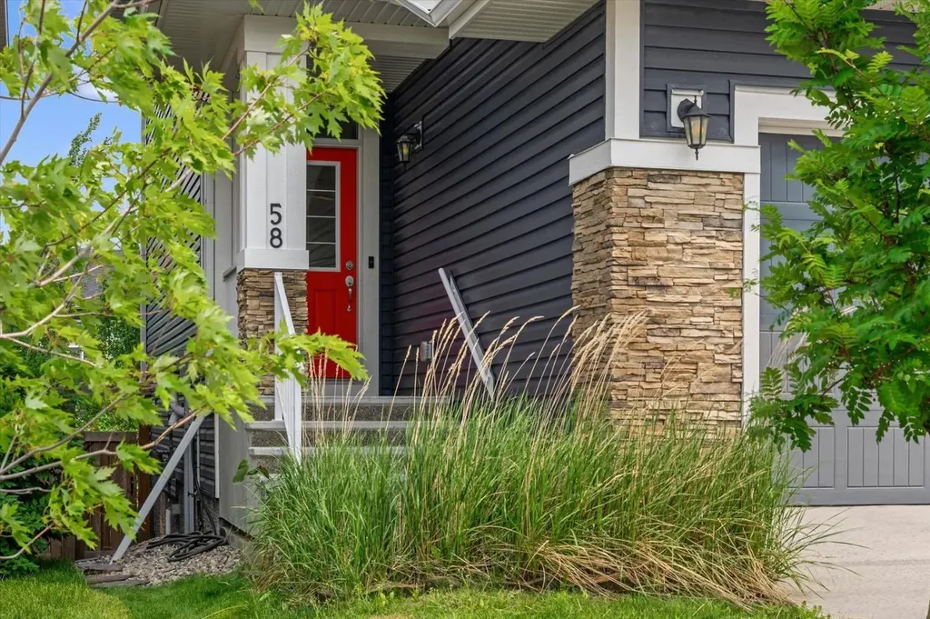 58 Crestbrook Drive SW Calgary AB T3B 6G4