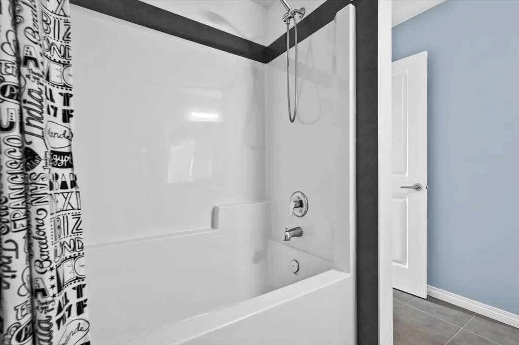58 Crestbrook Drive SW Calgary AB T3B 6G4