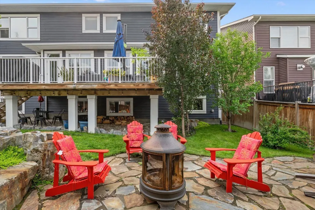 58 Crestbrook Drive SW Calgary AB T3B 6G4