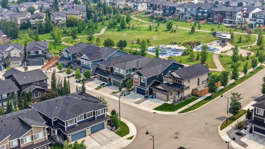 58 Crestbrook Drive SW Calgary AB T3B 6G4